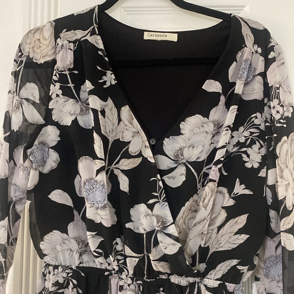 Floral Long Sleeve Romper - Picture 2 of 3